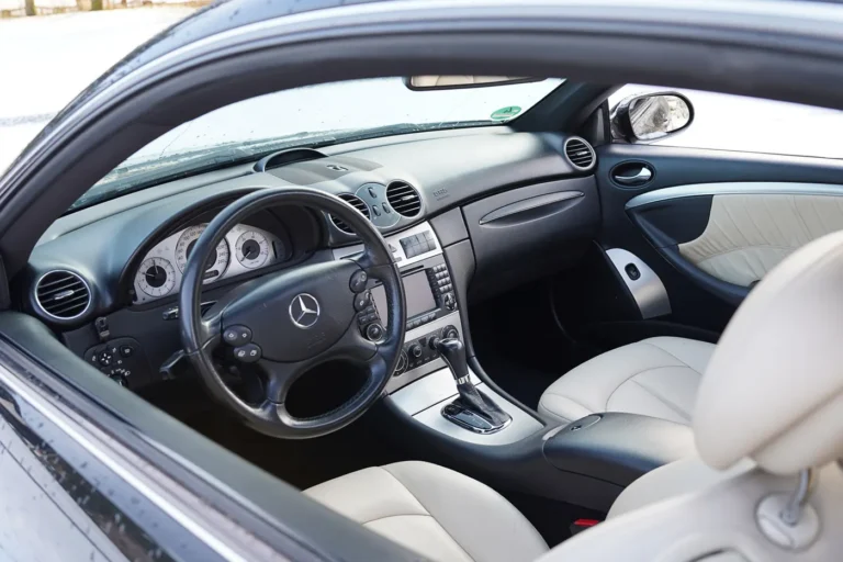 Fotografia motoryzacyjna - zdjęcie wnętrza samochodu